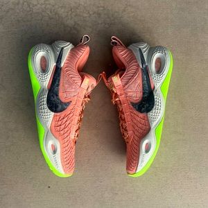 Nike Cosmic Unity Pomegranate Apricot Agate Men’s size 12